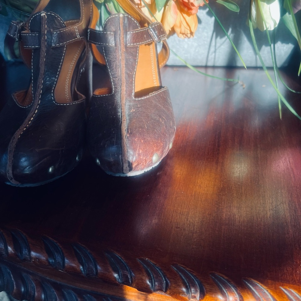 Black T-Strap Women's Heels - Classic Slingback - Picture 6 of 8